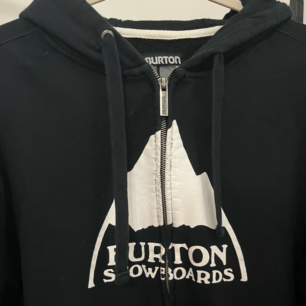 Button mountain logo full zip hoodie